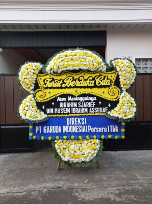 Papan Bunga Duka di Tujuh Belas